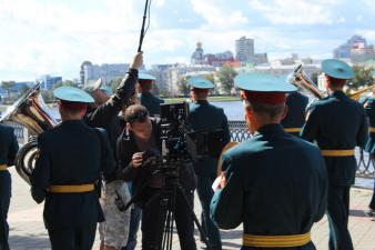 Курсанты снялись в фильме «Рядом с нами»