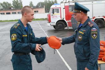 Оранжевые береты вручены первокурсникам