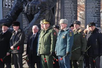 15.02.2016 Возложение цветов к мемориалу Черный Тюльпан