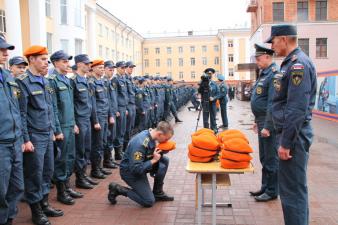 31.08.2015 Вручение оранжевого берета курсантам 1-го курса