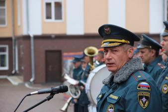 На построении чествовали команды, отличившиеся в кроссе
