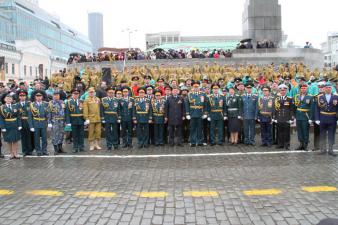 09.05.2015 Участие личного состава в параде войск в ознаменование 70-летия победы в Великой отечественной войне