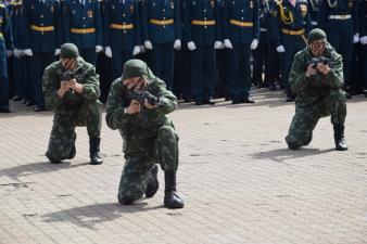 В добрый путь, выпускники!