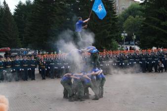 В добрый путь, выпускники!