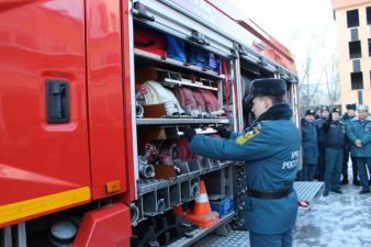 Презентация отечественного автомобиля для тушения пожаров