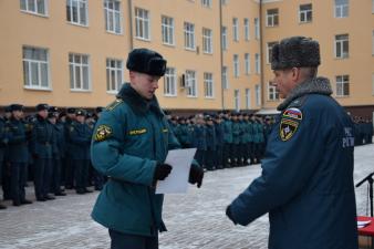 Поздравили спортсменов и артистов самодеятельности