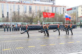 09.05.2015 Участие личного состава в параде войск в ознаменование 70-летия победы в Великой отечественной войне