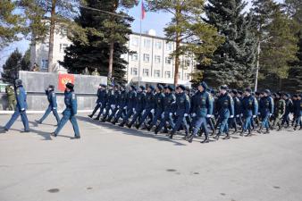 Парадный расчет института отмечен в лучшую сторону