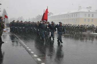 Снегопад - не помеха парадным тренировкам