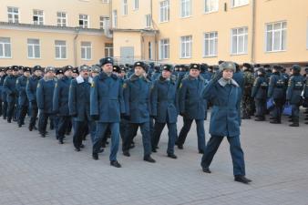 Еженедельное построение личного состава института