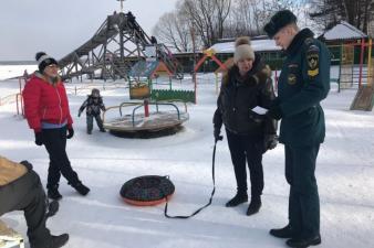 С правилами поведения на льду ознакомлены