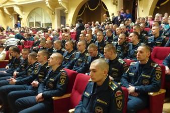 Курсанты института окунулись во времена военных лет