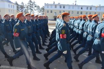 Отмечены слаженные действия парадного батальона