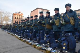 В институте состоялся строевой смотр всего личного состава