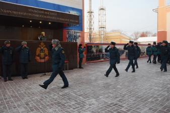 Курсантам-победителям вручены награды