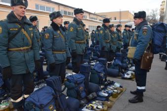 В институте состоялся строевой смотр всего личного состава