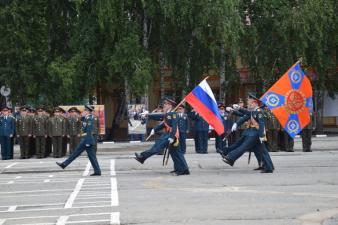 На юбилее спасательного центра МЧС России выступили курсанты института