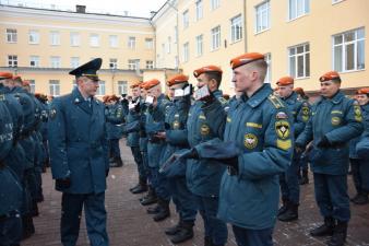 К переходу на летнюю форму одежды готовы 