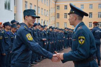 09.09.2016 Вручение офицерских погон курсантам выпускных курсов