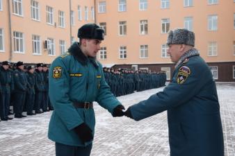 Торжественное построение по случаю Всемирного дня гражданской обороны