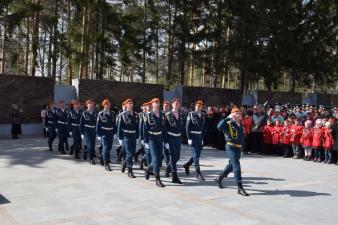 Участники парада приняли участие в совершении Заупокойной литии