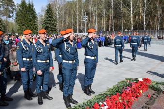 Участники парада приняли участие в совершении Заупокойной литии