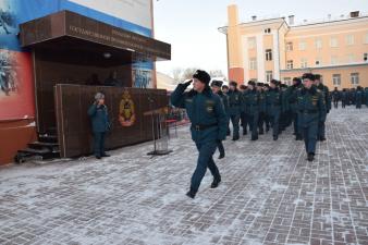 Торжественное построение по случаю Всемирного дня гражданской обороны