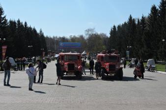 На аллее Ратной Славы открыли стелу пожарным и спасателям   