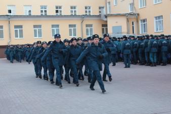 Еженедельное построение личного состава института