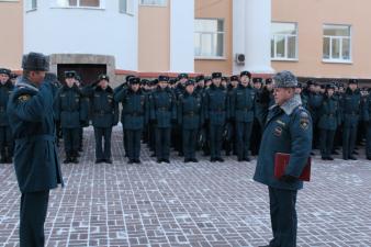 На построении вручены дипломы спортсменам, одержавшим победу