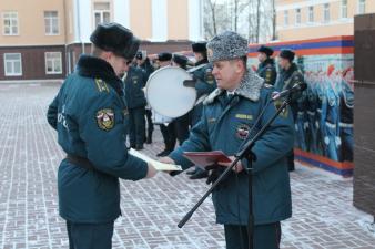 На построении вручены дипломы спортсменам, одержавшим победу