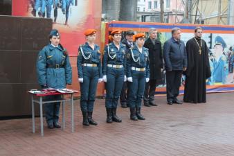 Торжественный митинг по случаю Дня гражданской обороны и Дня учителя