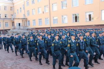 На построении вручены очередные специальные звания