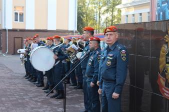 Еженедельное построение личного состава вуза