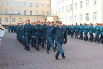 Строевой смотр летней формы одежды личного состава