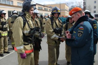 Определены лучшие газодымозащитники вуза