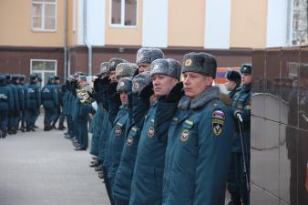 Еженедельное построение личного состава института