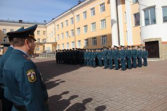 Строевой смотр летней формы одежды личного состава