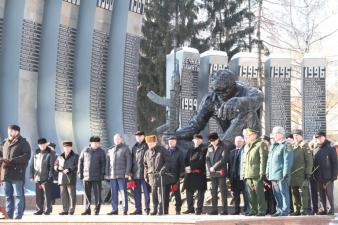 15.02.2016 Возложение цветов к мемориалу Черный Тюльпан