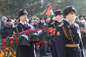 15.02.2016 Возложение цветов к мемориалу Черный Тюльпан