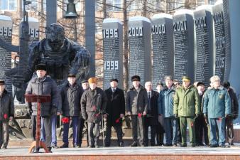 15.02.2016 Возложение цветов к мемориалу Черный Тюльпан
