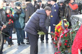 15.02.2016 Возложение цветов к мемориалу Черный Тюльпан