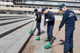 Приняли участие в субботнике