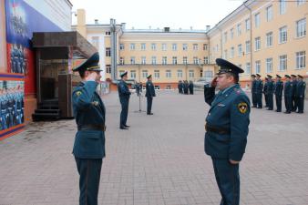 Строевая подготовка постоянного состава