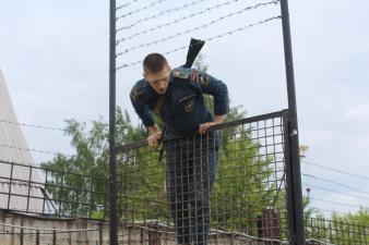 Состоялись соревнования по преодолению боевой полосы препятствий