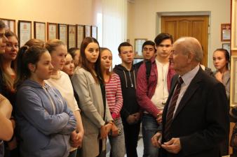  Институт посетили школьники из Красноуфимска 
