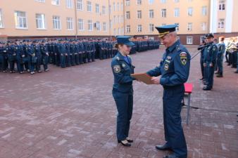 Начальник института вручил награды победителям и призерам соревнований