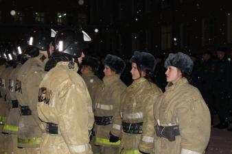 На построении состоялась передача касок