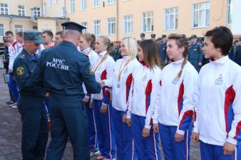 Начальник института вручил награды победителям и призерам соревнований