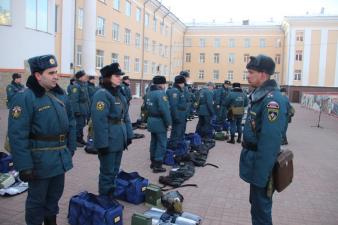 В институте состоялся строевой смотр всего личного состава